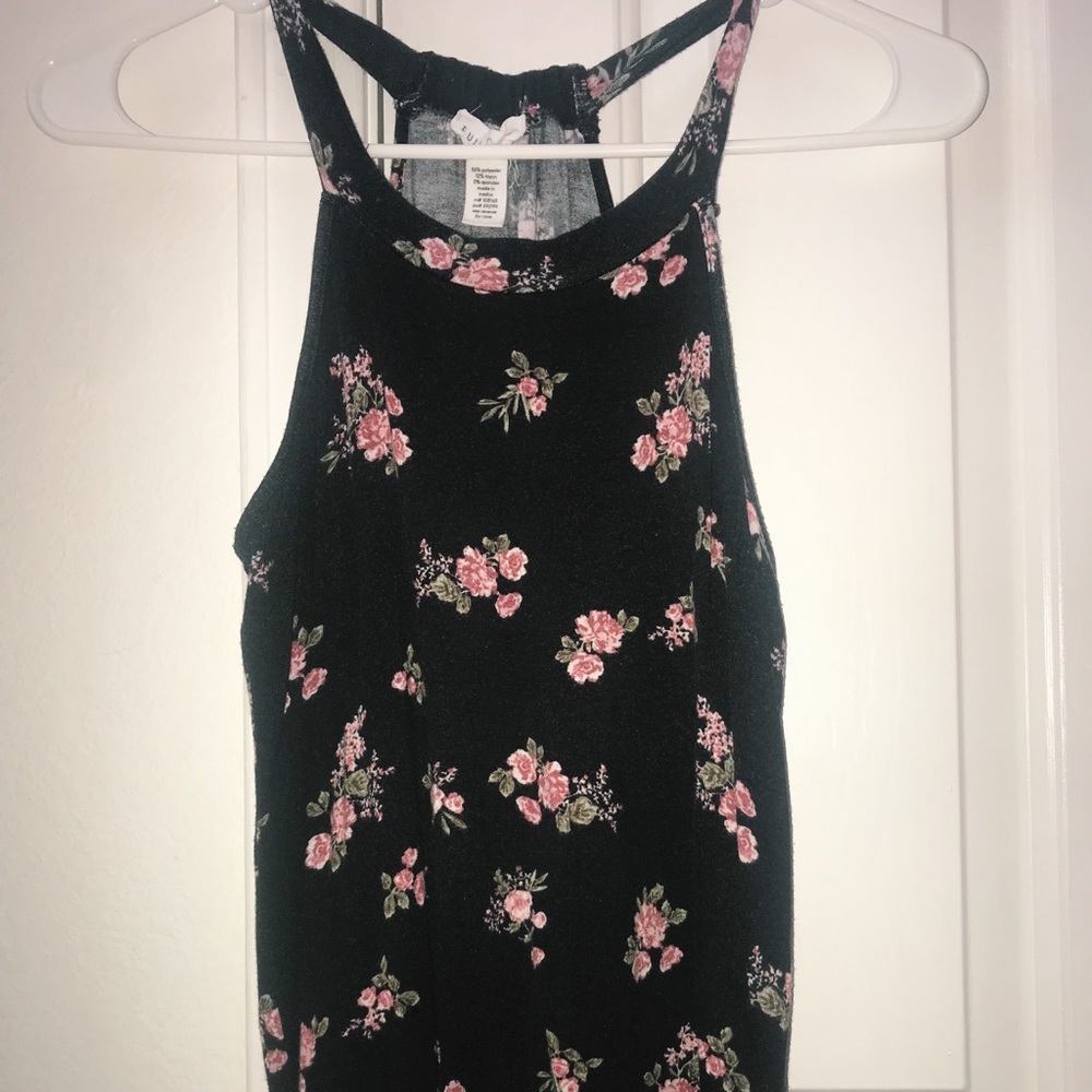 Tilly’s floral halter tank top